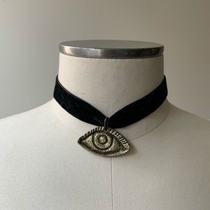 Choker Necklace